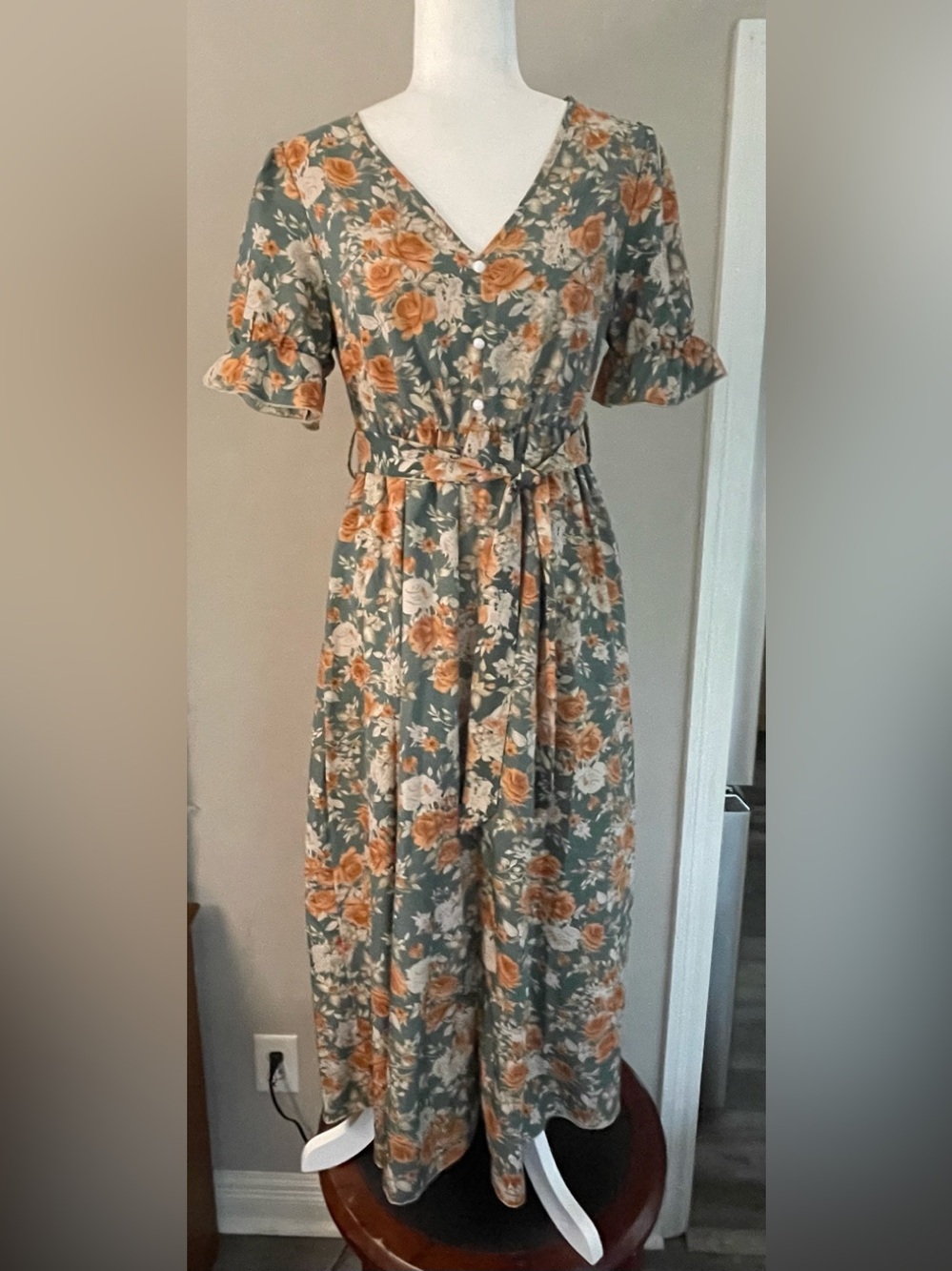 Floral V-Neck Midi Dress with Tie Waist - Green & Peach